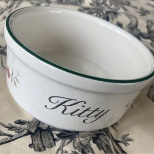 Pfaltzgraff WINTERBERRY Christmas Kitty Cat Food/Water Bowl RARE!